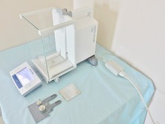 METTLER TOLEDO XS205DU DUALRANGE ANALYTICAL LAB BALANCE 81g@0.01mg 220g@0.1mg