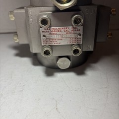 Max Machinery 286-313 5-30V Flow Transmitter W/ 214-593 Piston Flow Meter