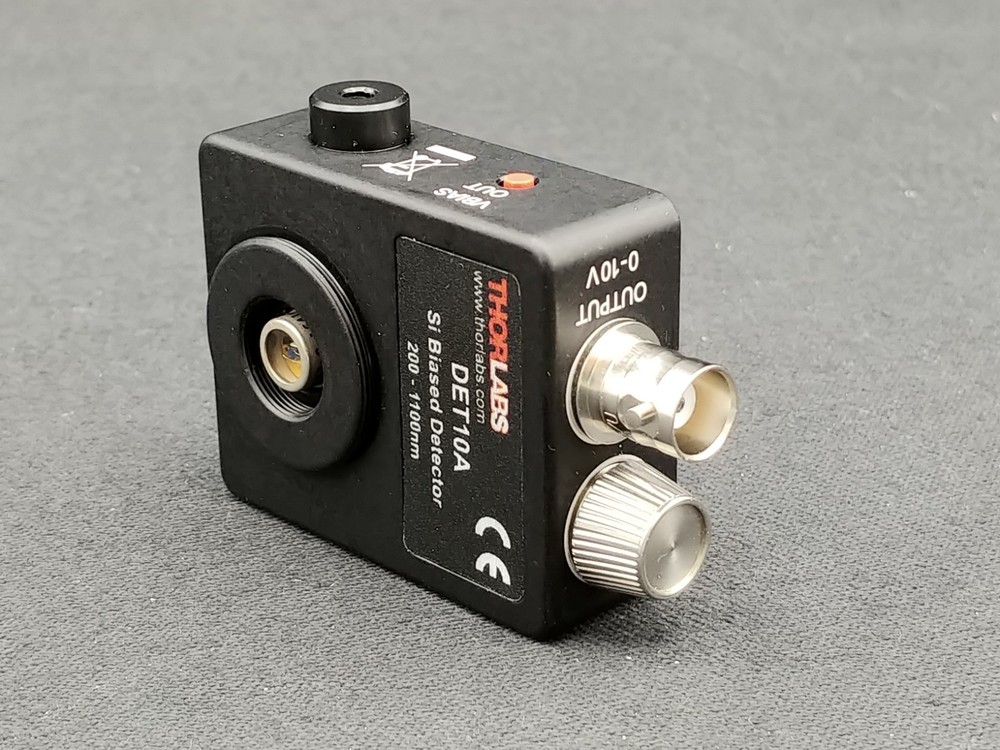 Thorlabs Model DET10A Si Detector 200-1100nm with Battery