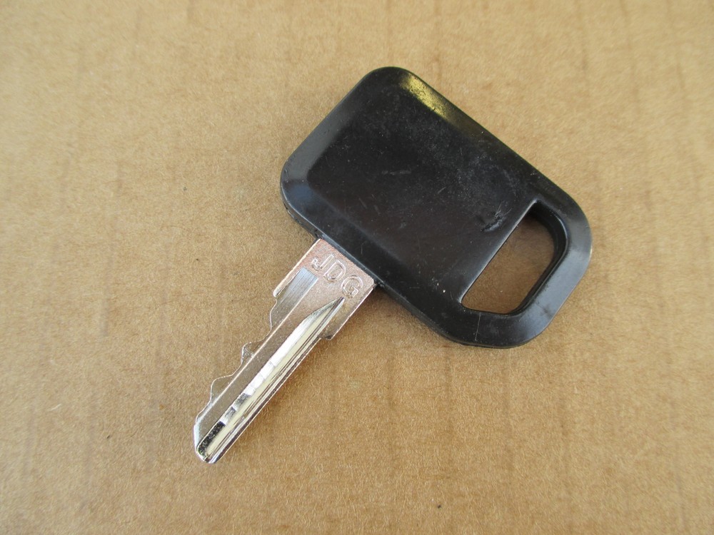 KEY FOR COCKSHUTT 20 30 35 40 CO-OP E2 E3 E4 E5 GOLDEN EAGLE D-4 P-D