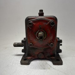 AMERICAN STOCK GEAR DIV. PERFECTION GEAR CO. SB 182 B 20:1 Ratio 36 Hp 1800 Rpm