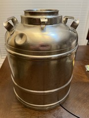 Aervoid Thermal Container Model 954. 2 Gallons No Lid.