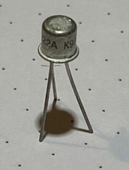 2N2222A Genuine Motorola TO-18 NPN Amplifier and Switching Transistor, 5 Each