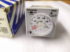 PANASONIC PM4S On Delay Multirange Timer ANALOG PM4S-A2C10M-AC120V 100-120V AC