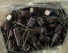 NIPPON KME25VB330M 10X12.5 Aluminum Electrolytic CAPACITOR 330UF 25V 20% Qty.5