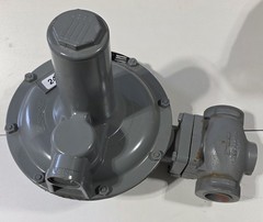 SENSUS 243-8-2, 2″NPT gas regulator w/ IRV, 3