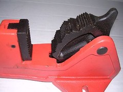 TWO FOOT VISE no PIPE WRENCH 1/2-2″ RIDGID 300 535 700 1822 122 Pipe Threader