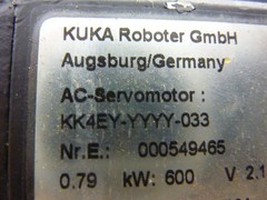 Kuka KK4EY-YYYY-033 AC Servo Motor 0.79kW 3000RPM 600V 2.1A USED