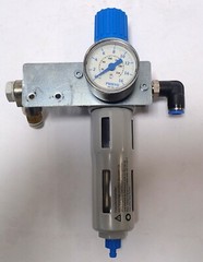FESTO 162719 LFR-1/4-D-5M-MINI W/ PRESSURE GAUGE 16/BAR 230 PSI 60 C / 140 F