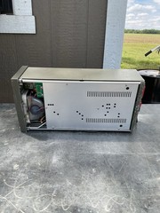 Leader vector/waveform monitor 5870 Powers On