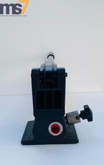 ENERPAC P2282 HIGH PRESSURE HYDRAULIC HAND PUMP 2800 BAR/40,000 PSI