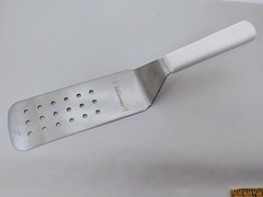 Dexter USA White Handle Grill Turner Spatula 8″X3″ Perforated PS286-8 Factory2nd