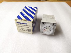PANASONIC PM4S On Delay Multirange Timer ANALOG PM4S-A2C10M-AC120V 100-120V AC