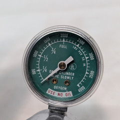 Hudson 2625 Medical Oxygen Regulator With Flowmeter Gauge 15LPM As Shown