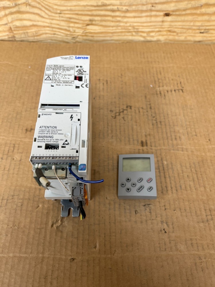 LENZE E82EV551_4C, 8200 VECTOR 0.55KW INVERTER, CLEAN TAKEOUT, MAKE OFFER!