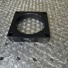 Thorlabs LCP09 – 60 mm Cage Plate with Ø2.2″
