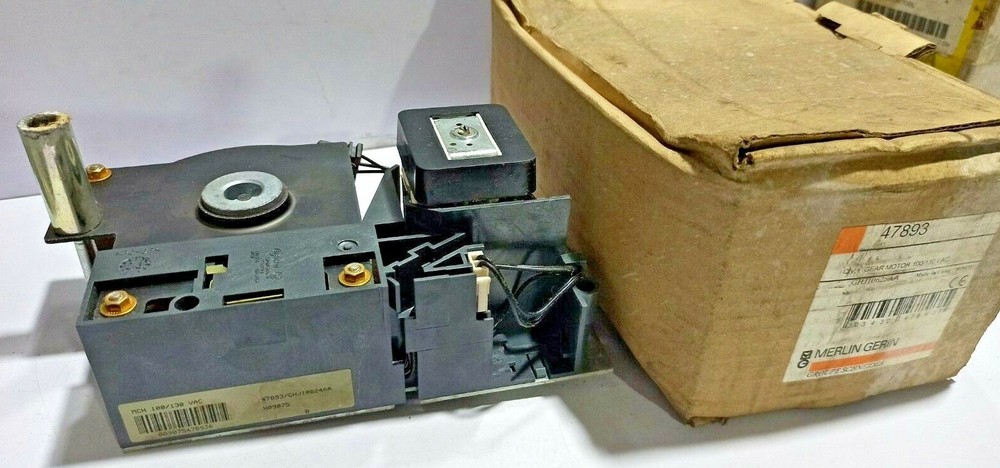 Merlin Gerin Schneider 47893 Gear Motor MCH 100/130 VAC GHJ10625AA