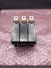 Eaton Cutler Hammer BAB3030H 30A Circuit Breaker 3-Pole 240V AC *NEW*