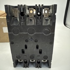 THED136015 General Electric Circuit Breaker 15A, 600VAC, 250VDC, 3-Pole