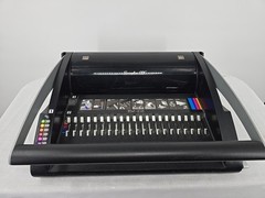 Swingline GBC CombBind C20 Binding Machine 320 Sheet Binding Capacity 20 Sheet P