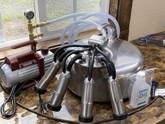 SURGE COMPLETE MILKING MACHINE COW-GOAT NEW 1/3 HP VACUUM PUMP