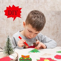60PCS DIY Christmas Wooden Ornaments Unfinished Wood Slices Paintable Craft Kit