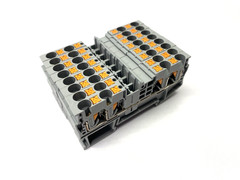 Phoenix Contact PT 4-QUATTRO Feed-Through Terminal Block 3211797 LOT OF 8