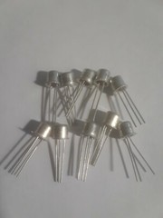 10 PCS, 2N2222A, MOTOROLA, NPN, TO-18, , 40 V, .6 A, .5 W, HFE 50 MIN, FT 300