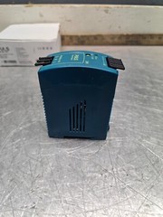 PULS ML30.101 POWER SUPPLY INPUT:100-240V,5-5.5V OUTPUT,NEW IN BOX! MAKE OFFER!