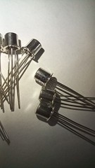 MCC 2N2222A NPN silicon transistors/Lot of 10/NOS/TO-18 metal package