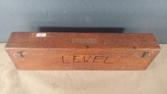 L.S. Starrett 199 Master Precision Level with Case 1 Division = .0005 IN /1 Foot