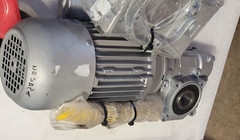 Lenze MDC71C4 0.5 HP .37kW AC Gearmotor/ Right Angle hollow w/ shaft NOS