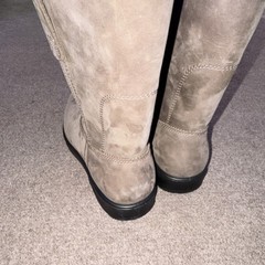 Blundstone 001829 Industrial Work Boots Tan Made in Vietnam Size 9