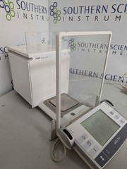 Mettler Toledo AX205 Analytical Balance