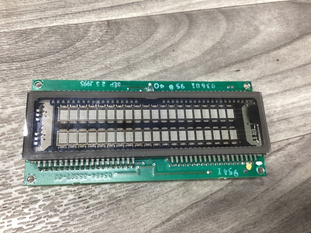 IEE 05464ASSY35398-73 DISPLAY DOT MATRIX 2 X 20 VF FLUORESCENT DISPLAY #110L41