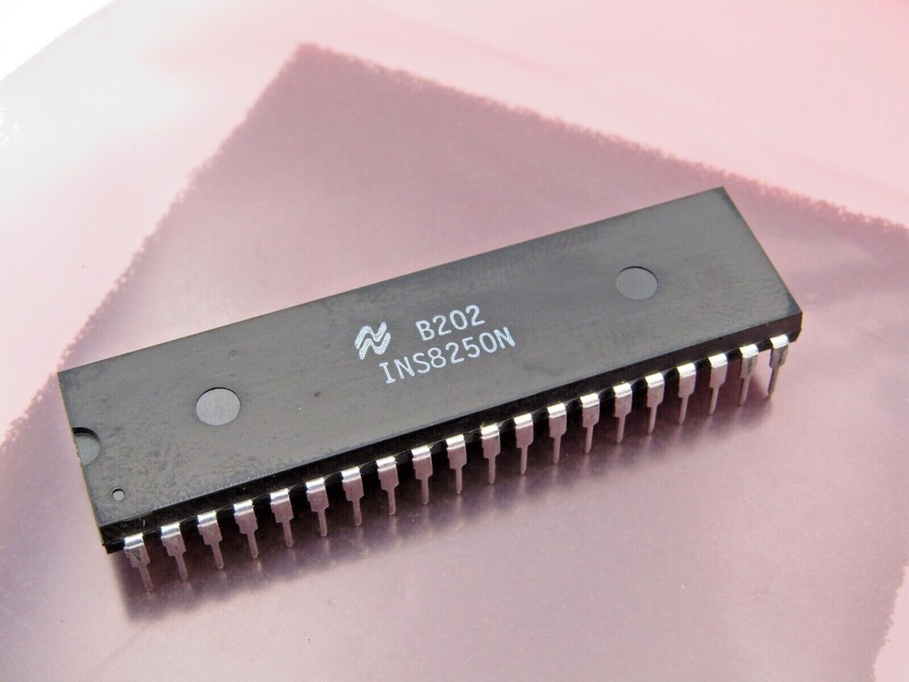 INS8250N National Semiconductor RS232 UART 8250 40 PIN IC