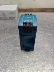 PULS ML30.101 POWER SUPPLY INPUT:100-240V,5-5.5V OUTPUT,NEW IN BOX! MAKE OFFER!