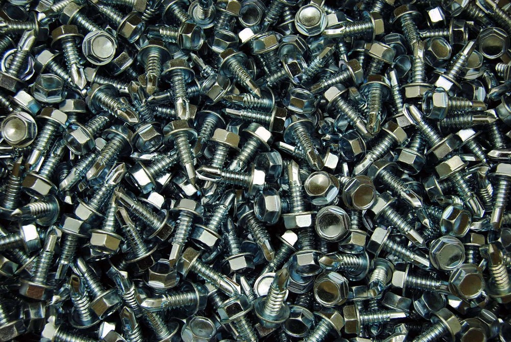 (200) Hex Washer Head 5/16 x 1″ Self-Drilling Tek Screw IHW