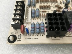 York Coleman Luxaire 539617 1162-201 Control Board 1162-83-201A used #P560