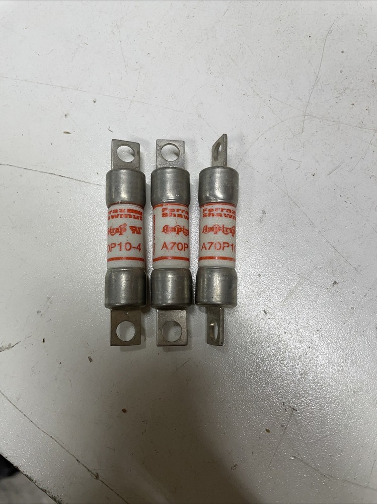 1-SHAWMUT A70P10-4 AMP TRAP TYPE 4 FUSES 10A 700V A70P104