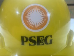 Vintage PSE&G MSA V-Gard Yellow Hard Hat w/ Ratchet Suspension, ANSI Class E
