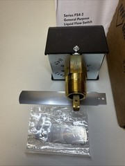 McDonnell & Miller FS4-3 1 In. NPT Flow Switch PN 114400 NIB
