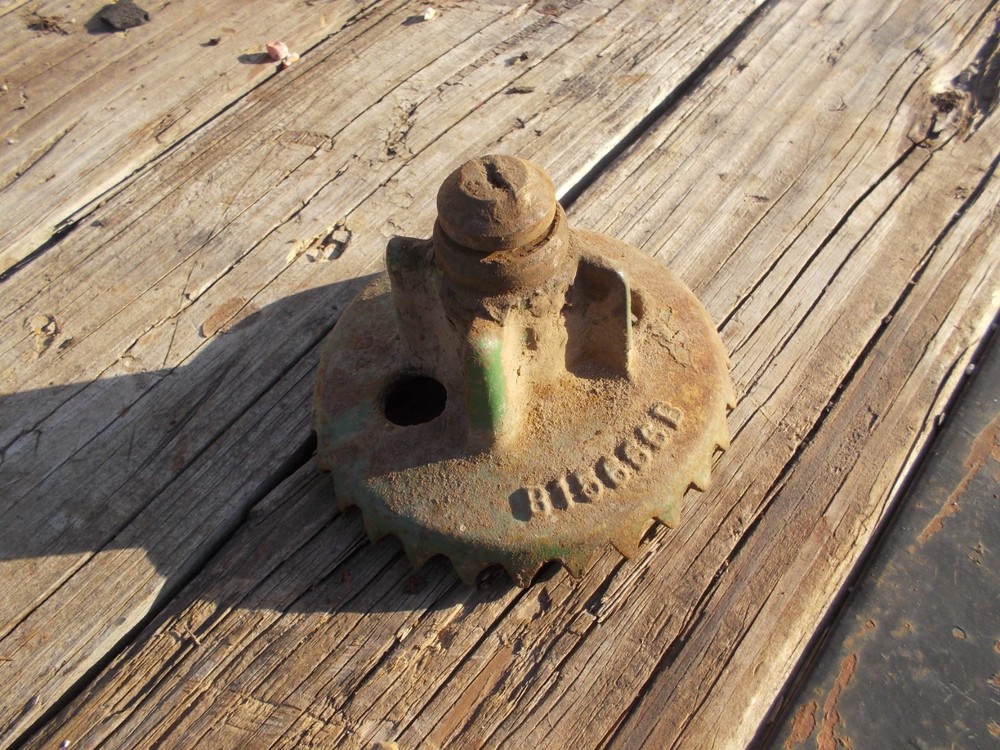 John Deere JD grain drill planter drive sprocket gear B15686B
