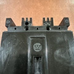 Westinghouse 3P 100A FB3100 600V 3 Pole 100 Amp 4975D71G44 Shunt Trip *Chipped*