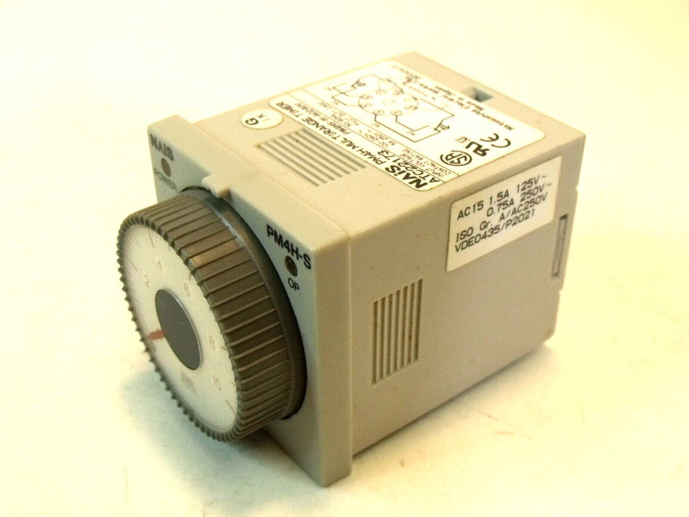 New NAiS / Matsushita PM4HS-H-AC240V Model PM4H-S Multi-Range Analog Timer