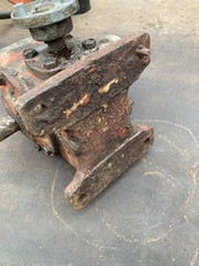 Perfection Gear Corp. 20 to 1 Right Angle Gearbox