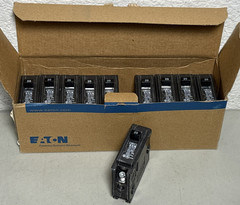 EATON BR120 Circuit Breakers (10 Pack) 20 AMP 1 Pole Type BR *NEW BOX of 10*