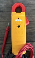 Fluke 323 true rms clamp multimeter with leads. Tested and working