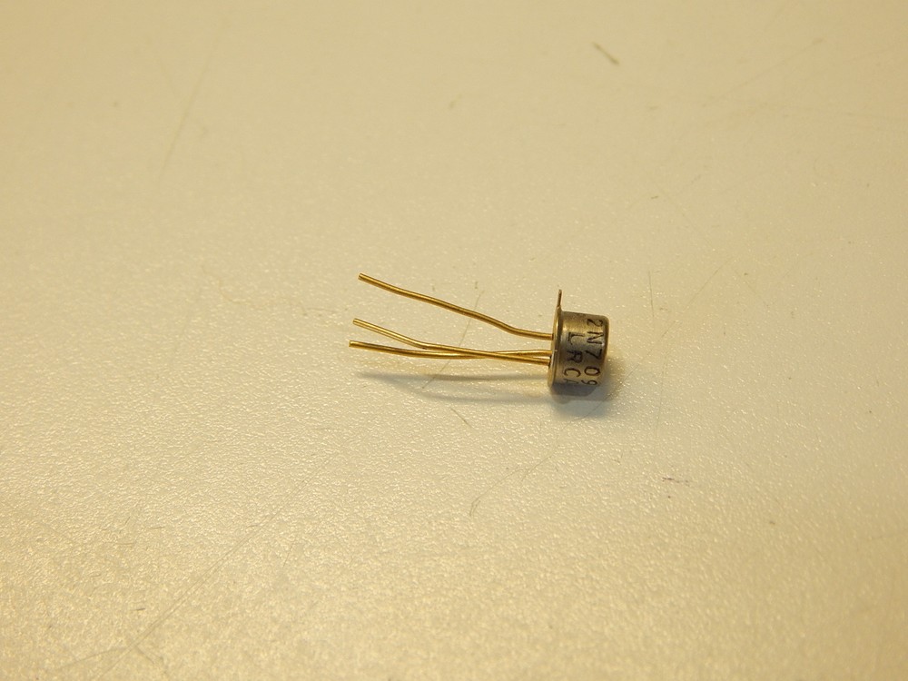 RCA 2N709 Bipolar Junction Transistor, NPN Type, TO-18 – USA FAST SHIPPING