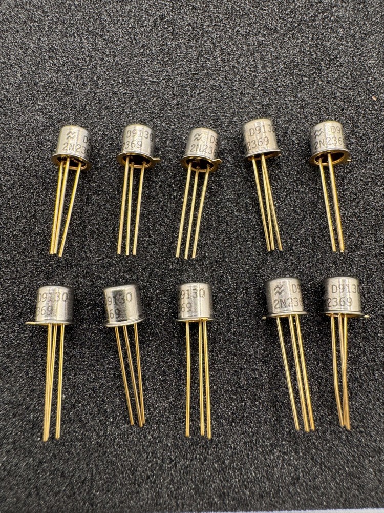 10 PCS 2N2369 National Semiconductor NPN Gold colored Transistor 40V 0.2A TO-18